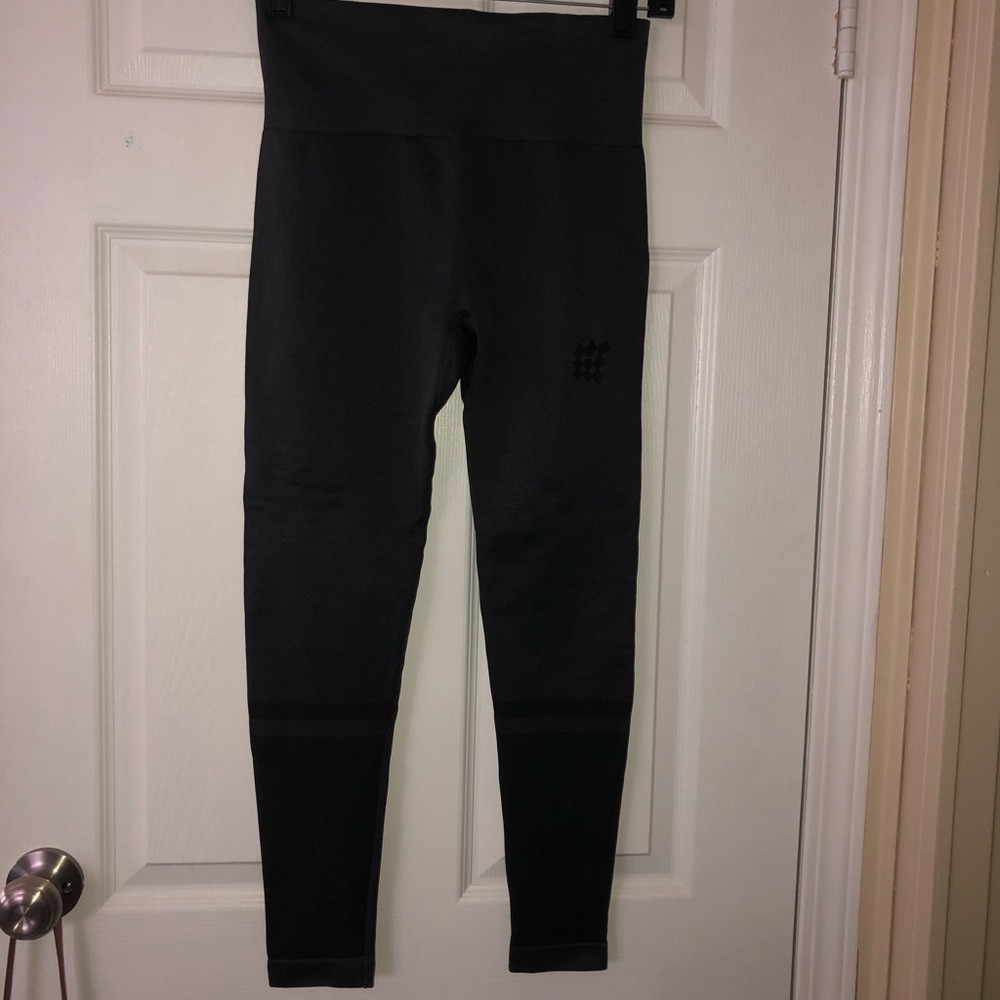 High Waisted Workout Leggings NEVER WORN